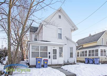 160 Carrier St NE # 2