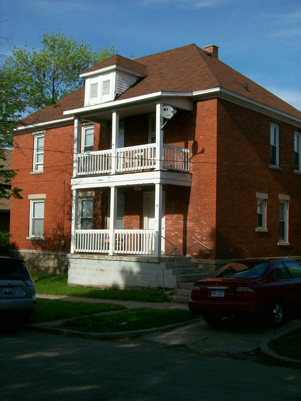 18 Indiana Ave SW