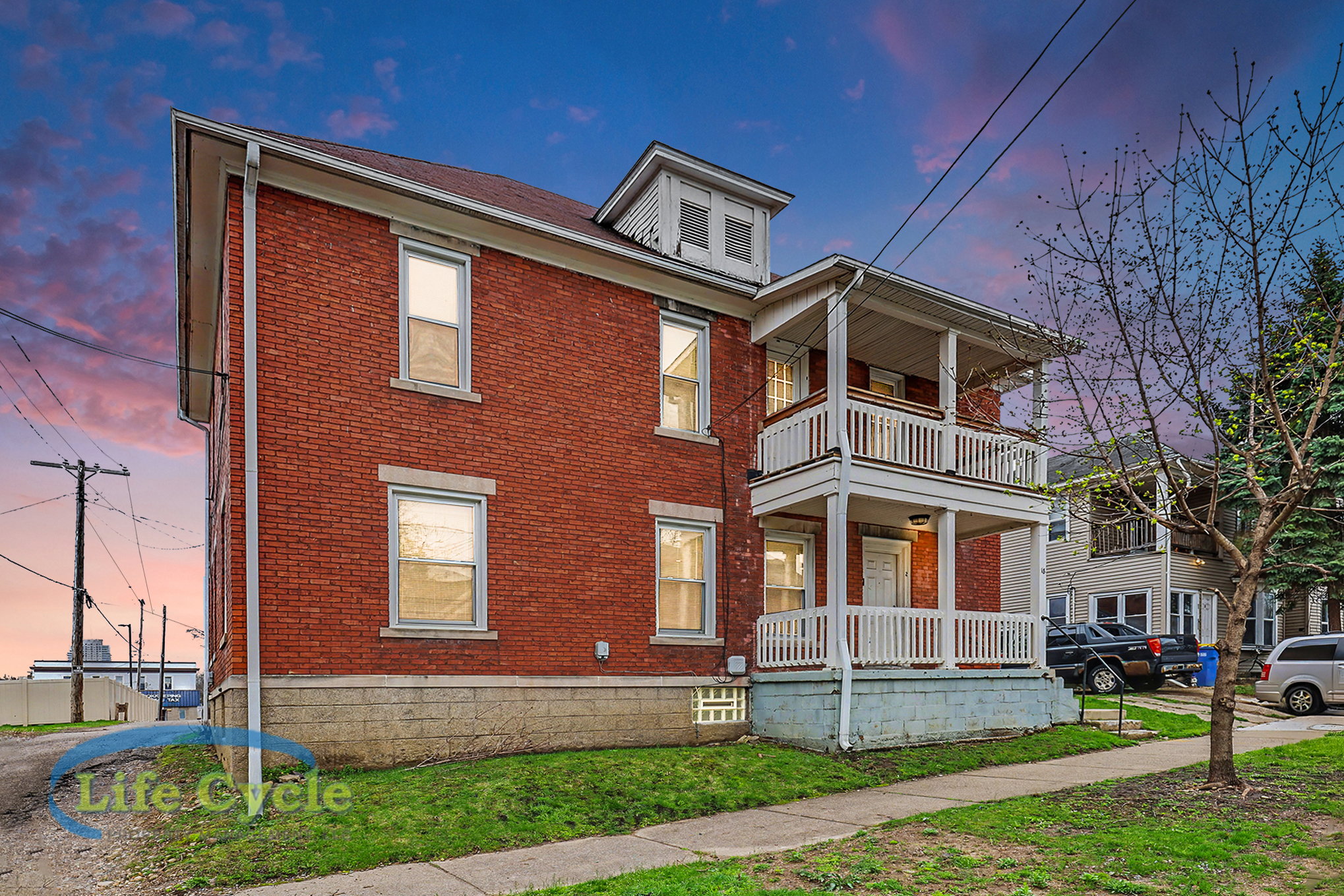 Property main image