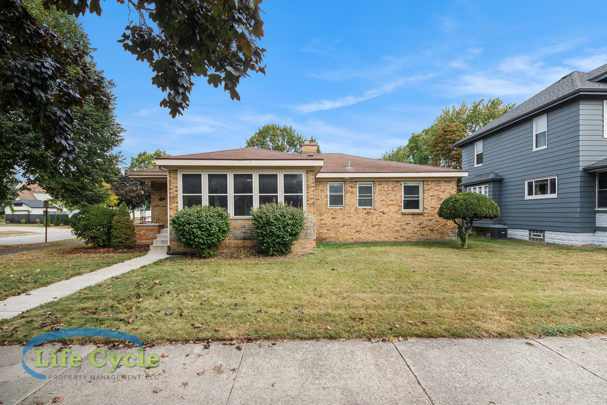 1055 Lake Michigan Drive Northwest