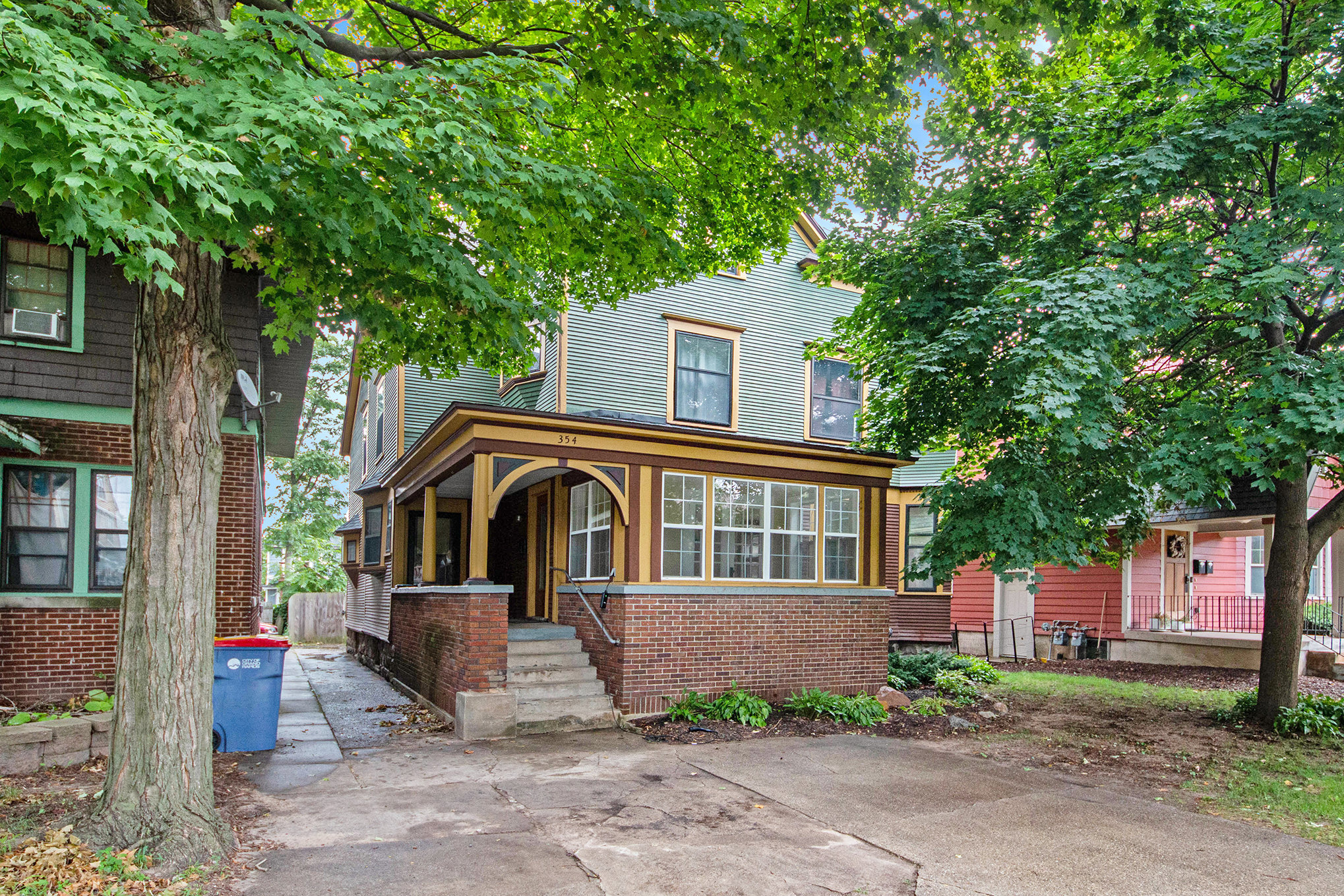 354 Richard Ter SE # 1