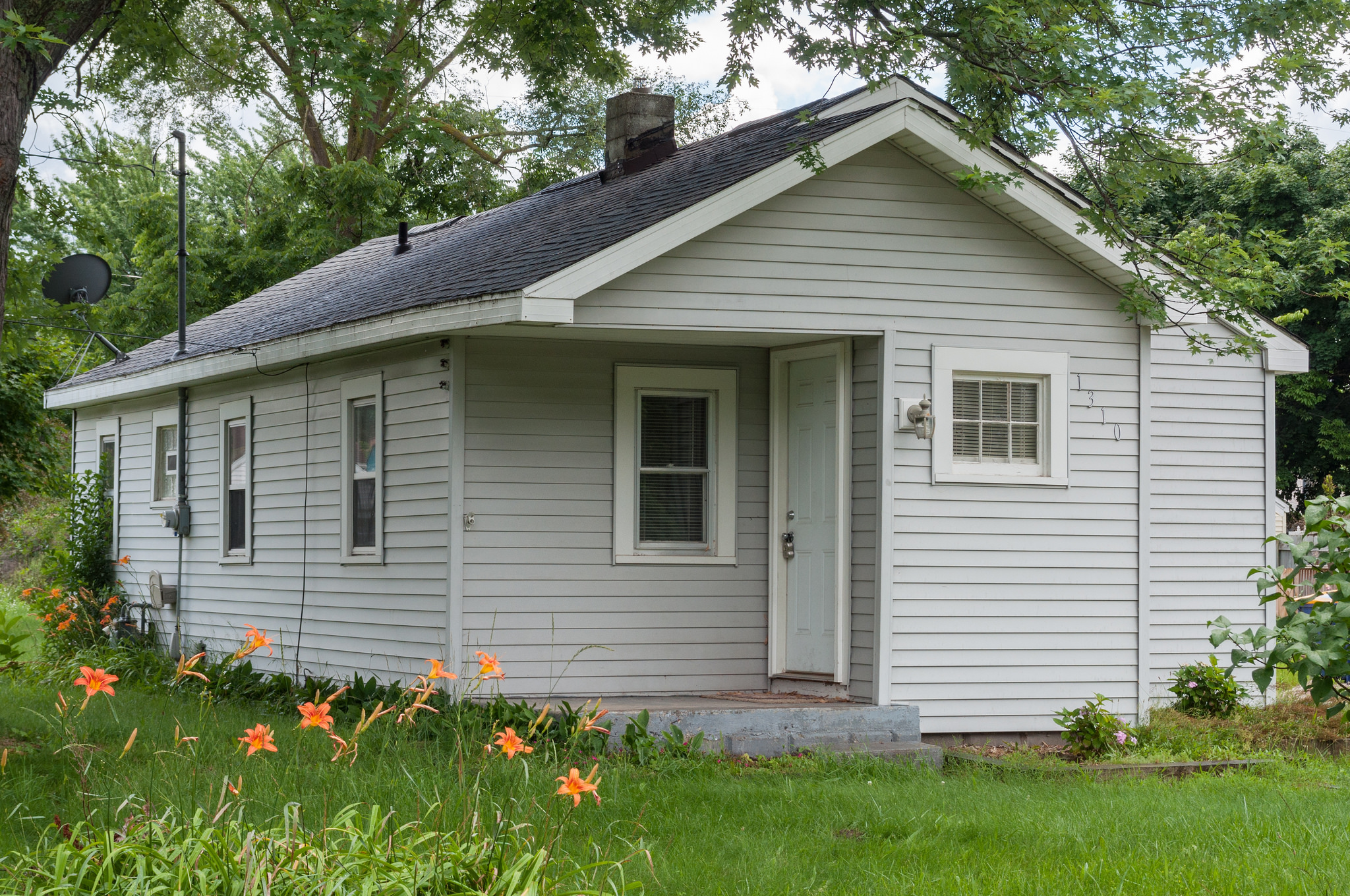 1310 Beechwood