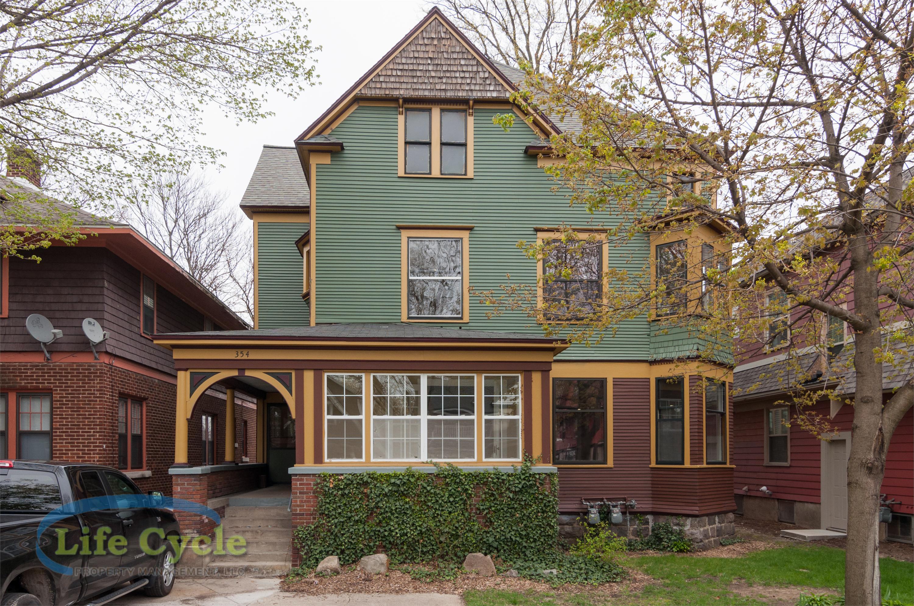 354 Richard Ter SE # 2